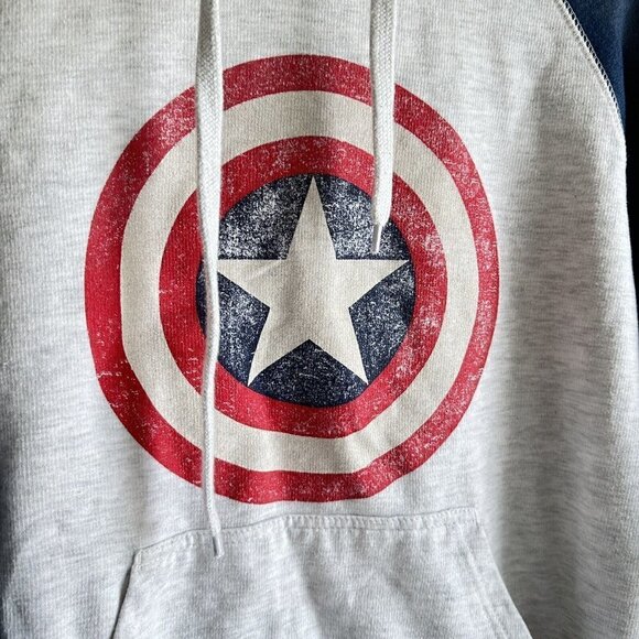 Universal Studios Captain America Marvel Pullover‎ Hoodie Size Medium Sweatshirt - Picture 3 of 9